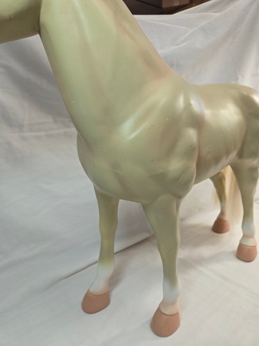 Battat Palomino Horse sized for 18 inch doll-20" no tack, brushable hair - Picture 7 of 17