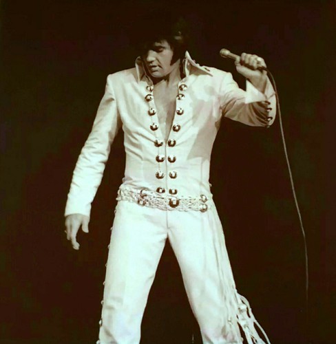  Elvis That's The Way It Is DELUXE LTD. EDITION 8 CD + 2 DVD+1 Blueray Disc - Bild 1 von 9