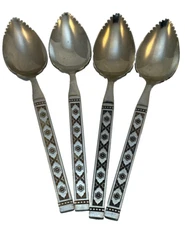 4 Grapefruit Spoons Distinction Stainless by Oneida Vintage Grannycore Floral