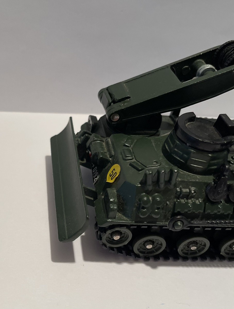 CORGI AMX 30D RECOVERY TANK - No . C-908 - 1970's - Hong Kong