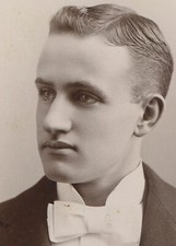HANDSOME YOUNG MAN, DEEP SET EYES, STRONG PROFILE.CABINET CARD. RHINELANDER, WIS