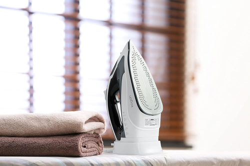 Duoglide Cordless and Corded Steam Iron - KAIRNCLS24A - Picture 4 of 12