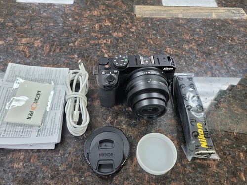 Nikon Z 30 20.9MP Mirrorless Camera (NIKKOR Z DX 16-50mm f/3.5-6.3 VR)