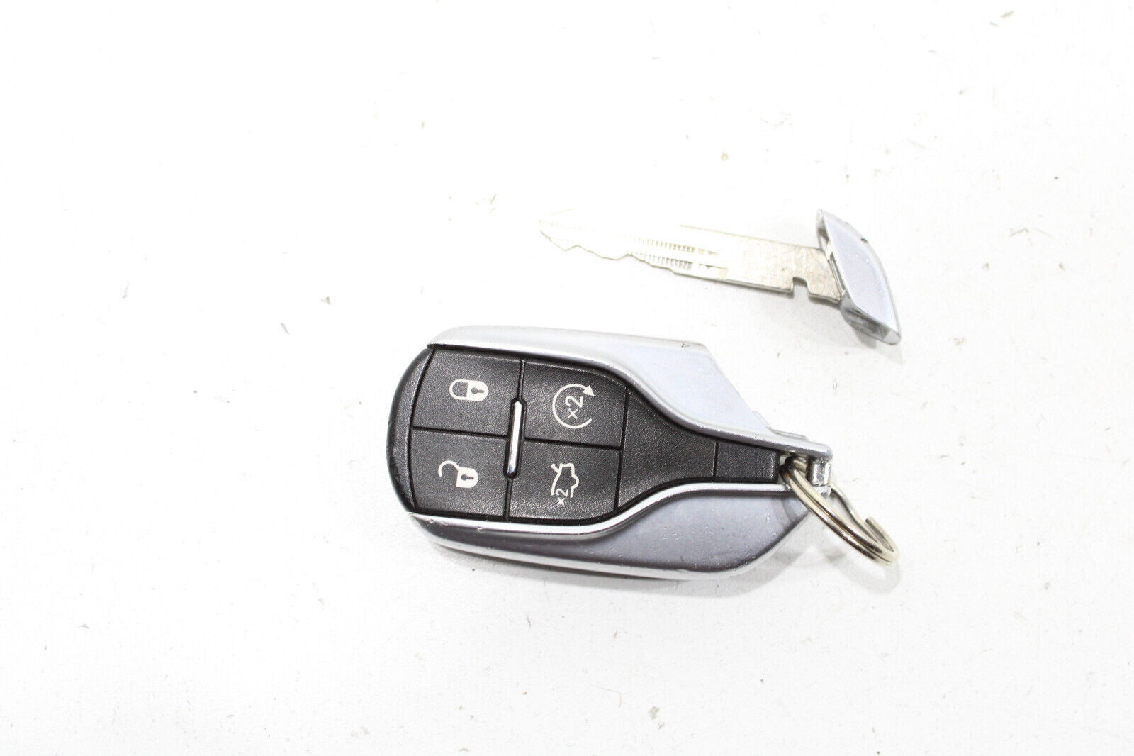 MASERATI LEVANTE SMART KEYLESS ENTRY REMOTE KEY FOB OEM 2017 - 2020