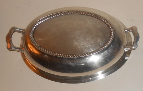 Vintage Silver Plate Covered Oval Serving Plate Dish Warmer Casserole - Picture 3 of 6
