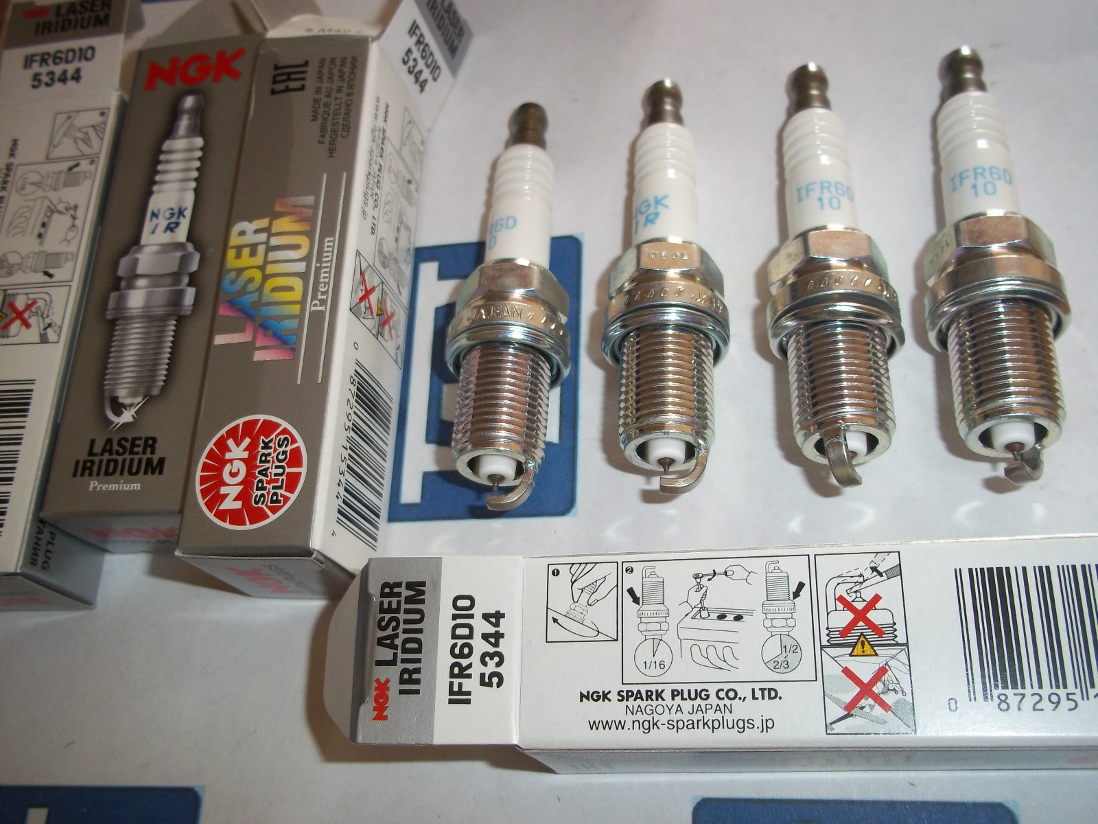 4 X NGK 5344 SPARK PLUGS FOR MERCEDES BENZ A200 & B200 2.0 TURBO , C180