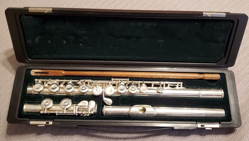 *** PEARL ~ FLUTE *** PF-500 with CASE ~ 103769