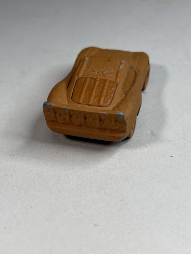 Disney Pixar Cars 3 Lightning McQueen as Muddy Chester Whipplefilter Mud Brown - Picture 4 of 7