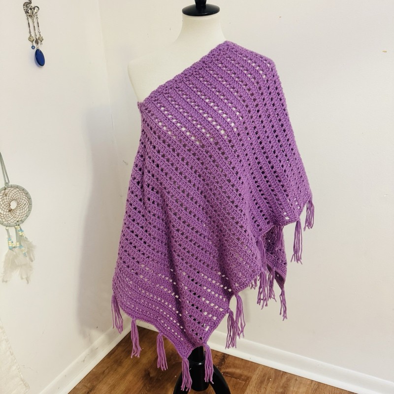 Knitted Purple, Thick, Small Women’s Top ￼