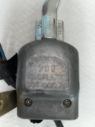 Vintage Signal-Stat 900 Turn Signal Switch Cast Aluminum Housing - Picture 2 of 6