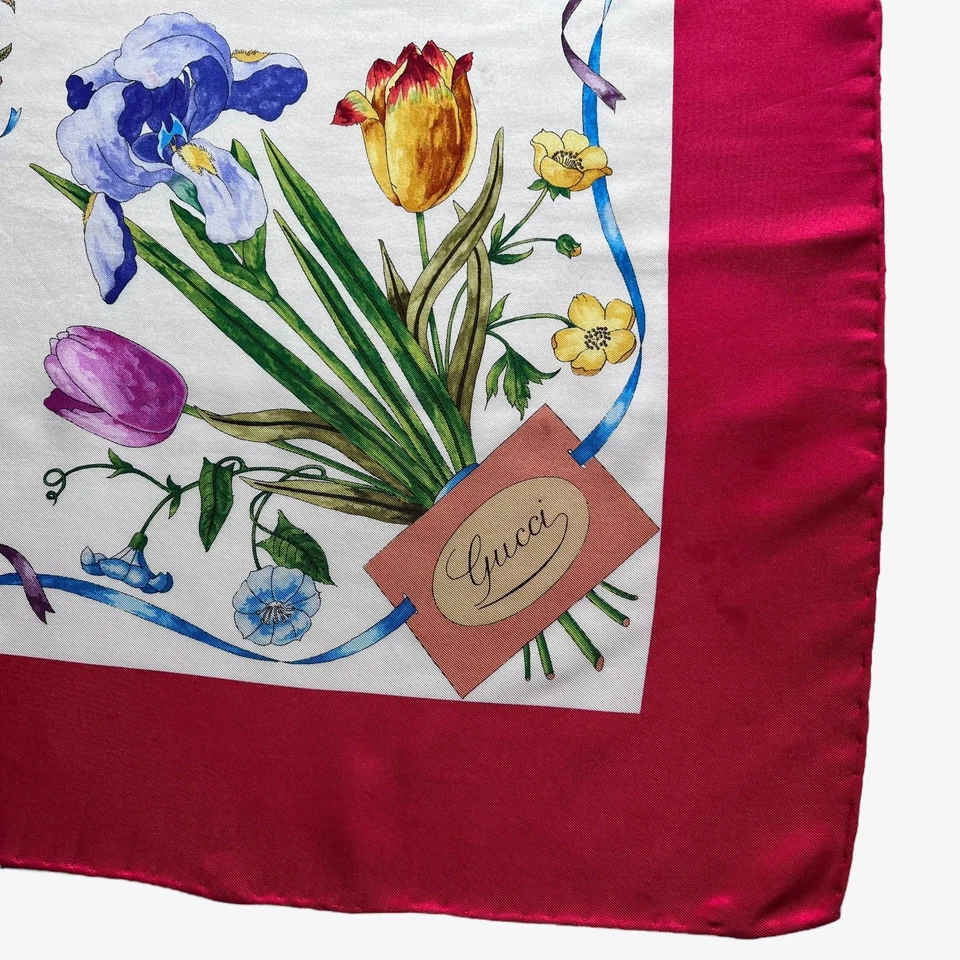 Vintage 90s Gucci Accornero Floral Print Red Silk Scarf, Shawl Retro Italy - Image 2 of 4