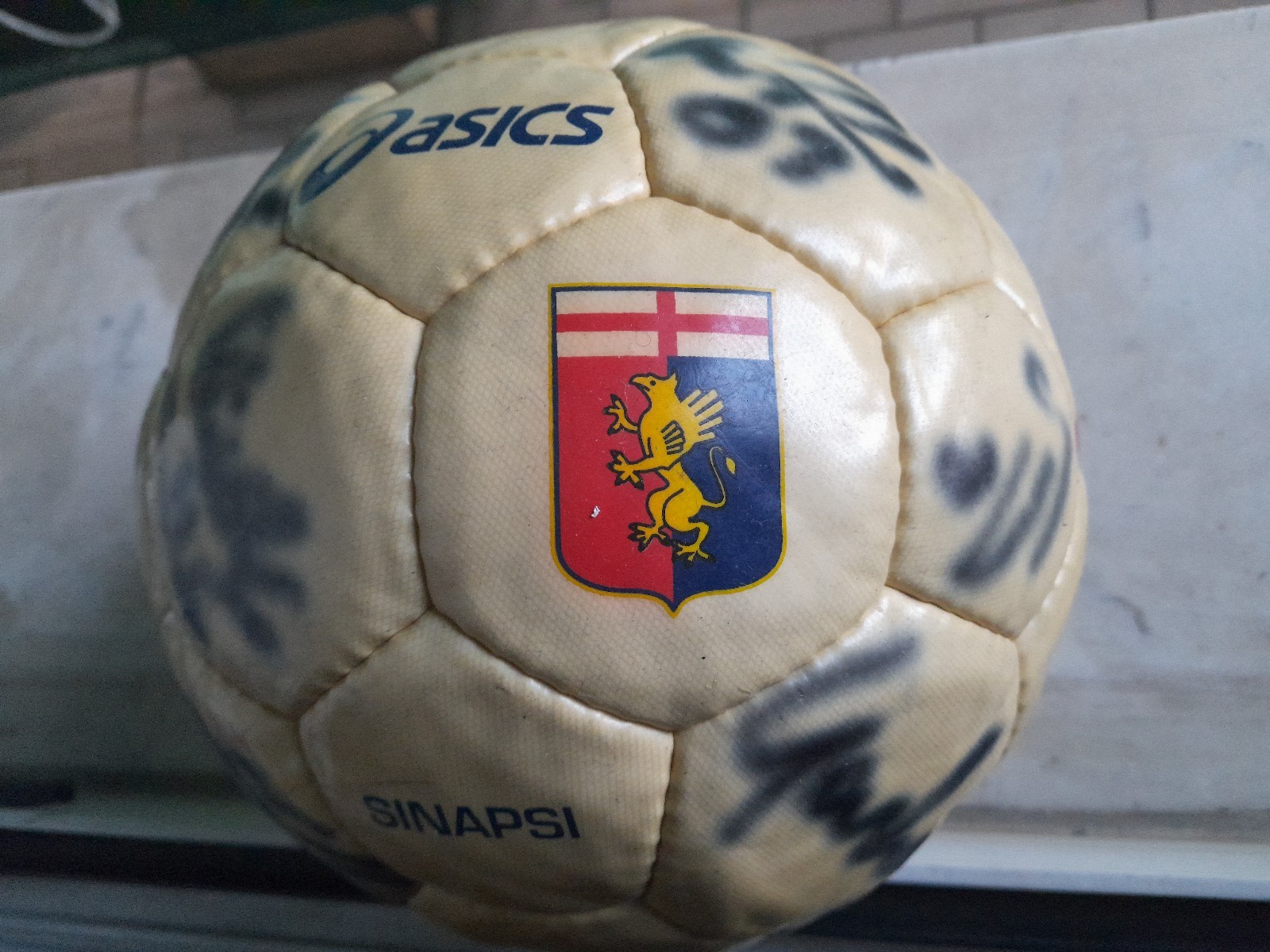Foto 2 di 9