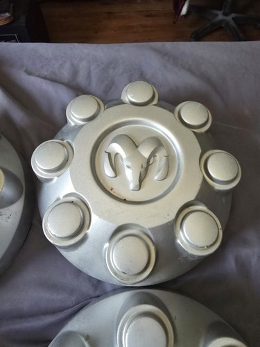 03-13 Dodge RAM 2500 8 Lug Silver Center Caps 63428k OEM Set Of 4 Metal Clip - Picture 5 of 9