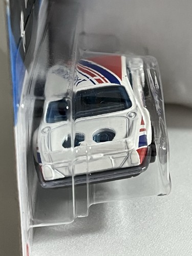 Nuevo Hot Wheels 2025 HW Wild Widebody 4/5 Jaguar XJC V12 cupé blanco 238/250 - Imagen 6 de 11