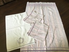 Lot of 4 Vintage White Pink & Lavender Bath , Hand Towel & 2 Wash Cloths  (CC2)