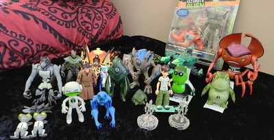 RARE HTF ~ BEN 10 ACTION FIGURES ALIEN Spaceship Cartoon network CN 2006 TO 2010