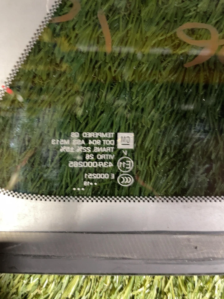 ✅ 2018 - 2022 CHEVY TRAVERSE Left Quarter Glass window OEM - Image 3 of 3