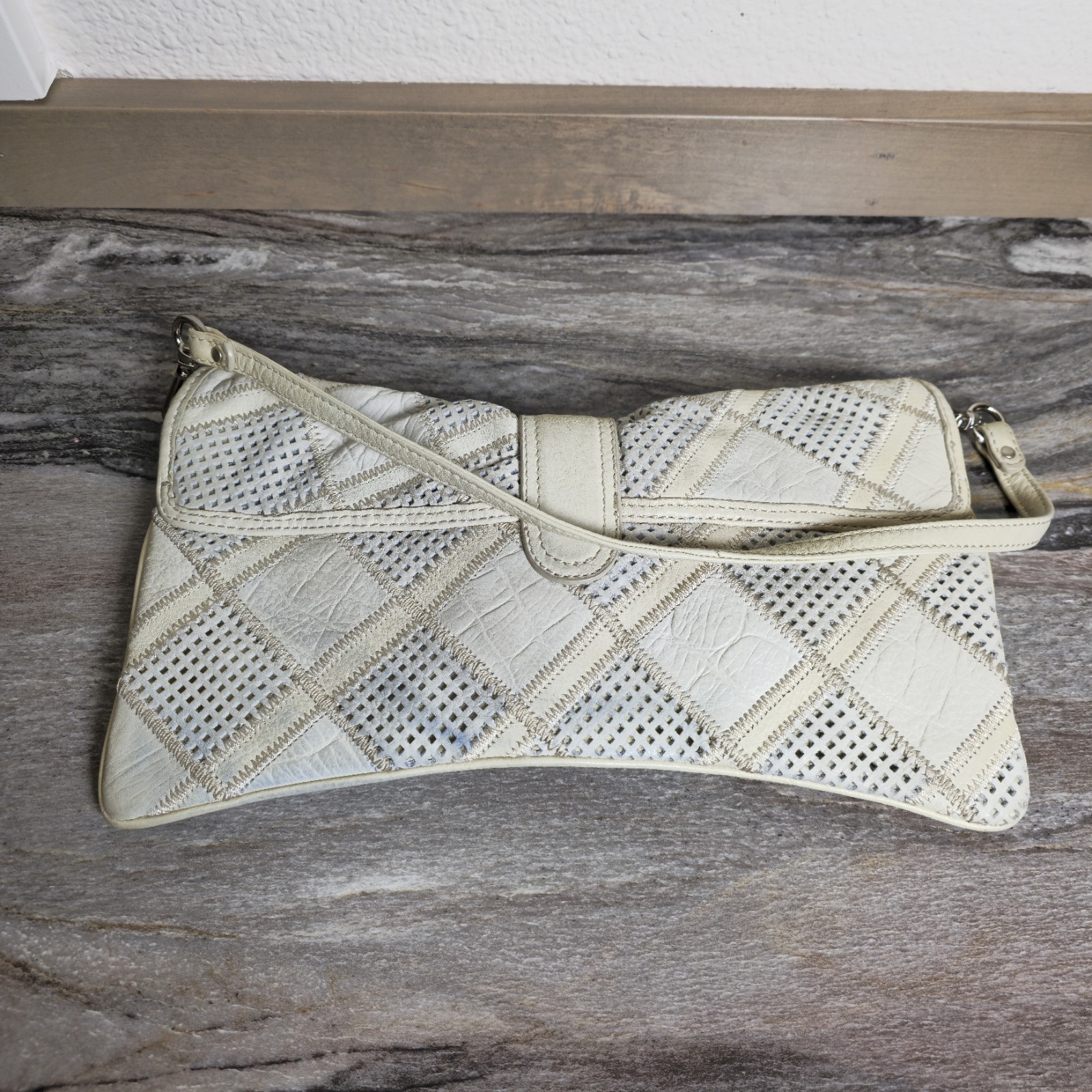 B. Makowsky Ivory Leather Patchwork Bow Shoulder … - image 5