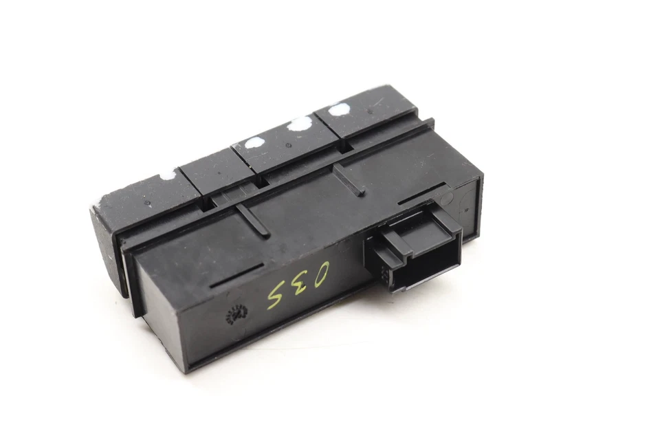 AUDI ALLROAD QUATTRO 2002-2005 - ESP / Interruptor sensor de nivelación de suspensión Foto 3 de 4