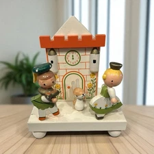 Castle  Vintage Nursery Nightlight Boy, Girl & Bunnies Underwriters Laboratories