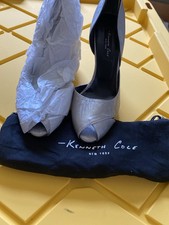 Kenneth Cole Silver Peep Toe Heels  Size 6.5 Metallic Dress Shoes  Dust Bag