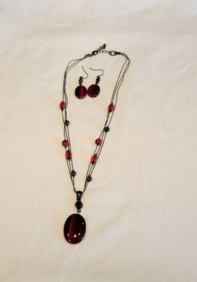 Womens Fashion Necklace And Earring Set 