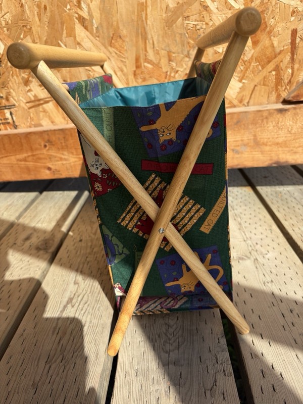 Knitting/Sewing Basket/ Caddy. Vintage
