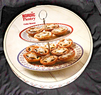 Nordic Pantry Kuchenständer zwei Ebenen Fair Isle Scandi Sainsburys. Gratis Versand