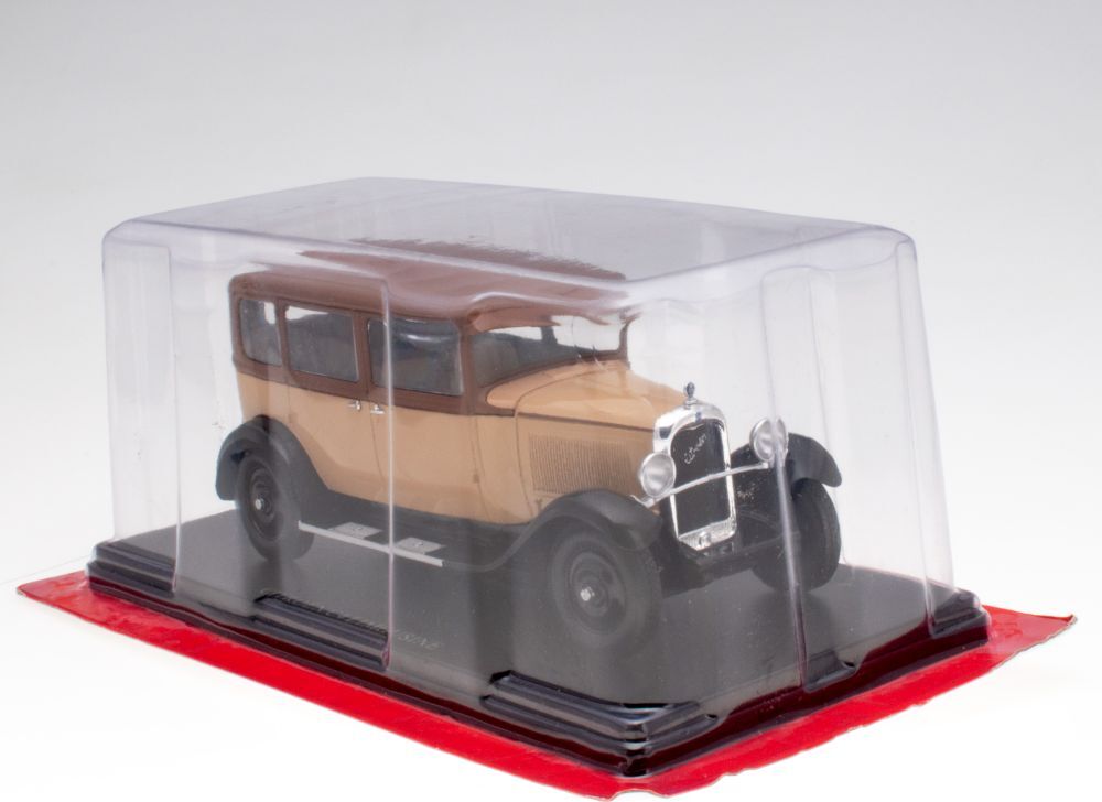 1/24 シトロエン C4 リムジン 1930 (ベージュ/ブラウン) Citroen C4 Limousine 1930 Brown 1:24 Detailed Diecast
