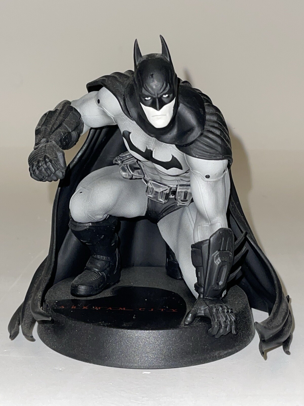 Batman Collectible Figure - Arkham City Batman