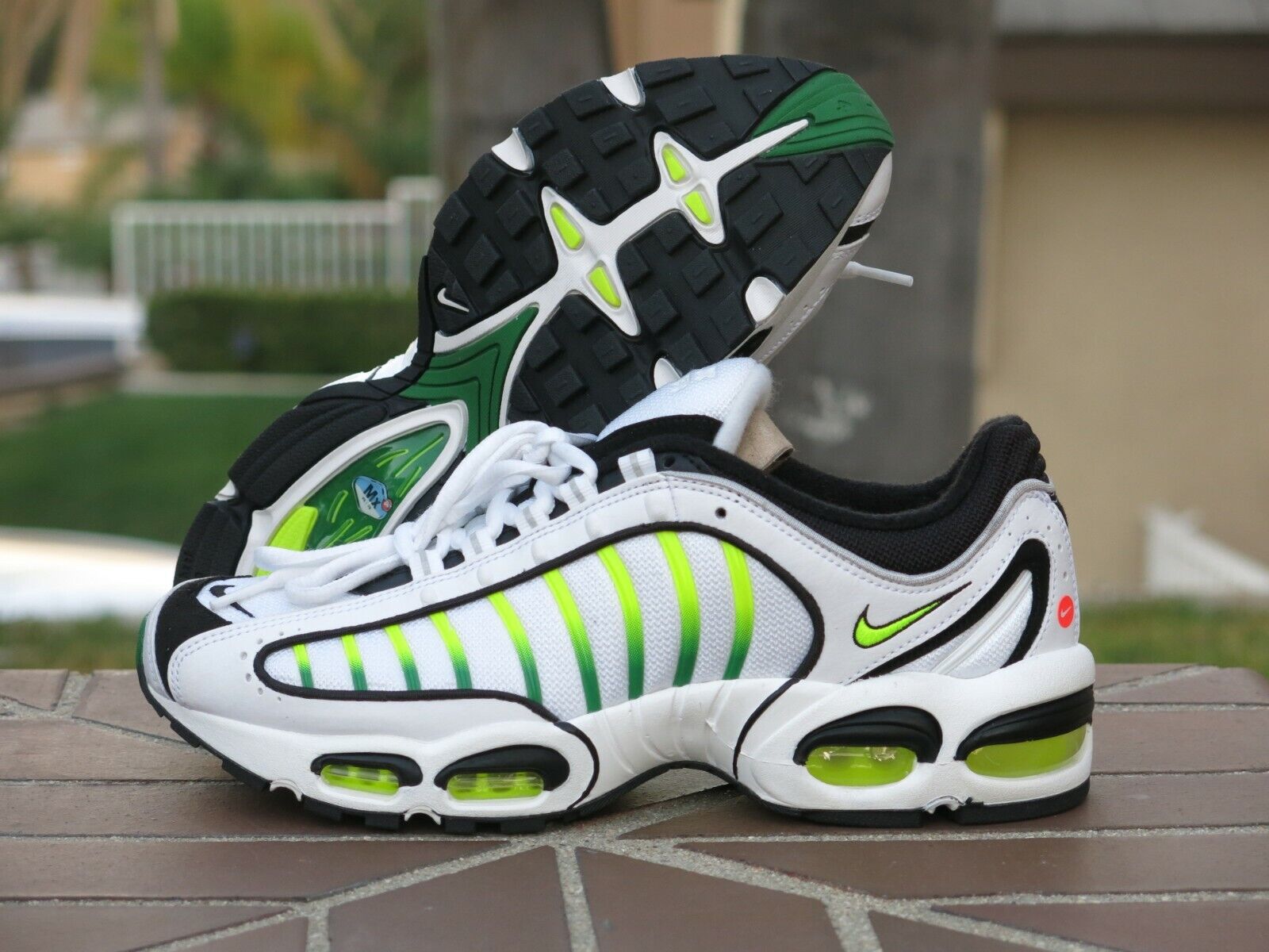 Nike Air Max Tailwind IV Men’s Running, Cross Training Sneakers AQ2567-100