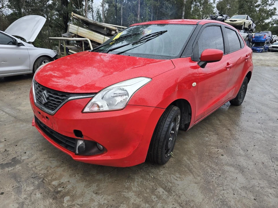 SUZUKI BALENO 2016-2022 LEFT HEADLAMP Hatchback - image 3 of 4