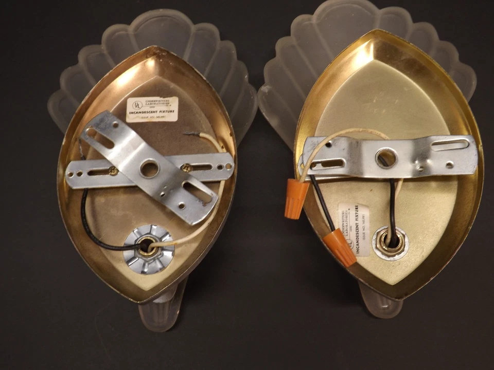 Vtg Frosted Glass Leaf Shell Fan Fixtures Wall Sconces Mid Century Art deco Pair - Image 4 of 4