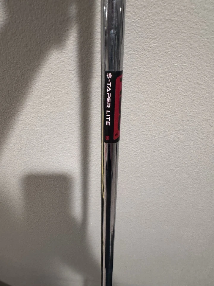 Cobra 锻造 Tec 右握铁杆,3 Pitching 楔形,Kbs 硬杆身 — 第 3/4 张图片