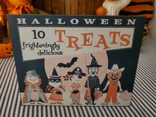 PRIMITIVE RETRO VINTAGE MODERN STYLE HALLOWEEN CANDY TREATS COSTUME KIDS SIGN