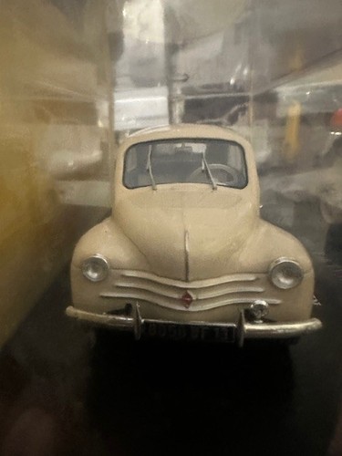 AUTO VINTAGE EUROPE COLLECTION N.#95 RENAULT 4CV (1958) 1:24 - Foto 2 di 4