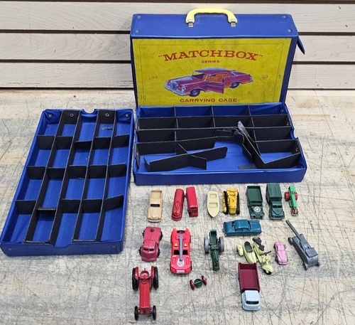 Vintage Matchbox Cars Carrying Case & 17 Miscellaneous Cars/Truck/Farm vehicles.