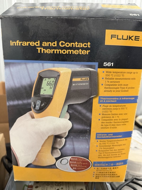 Fluke 561 Infrared and Contact Thermometer