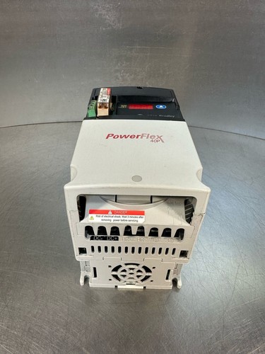 Allen Bradley 22D-D2P3N104/A Powerflex 40P 3 Phasen 22DD2P3N104 (4.5.3) - Bild 3 von 4