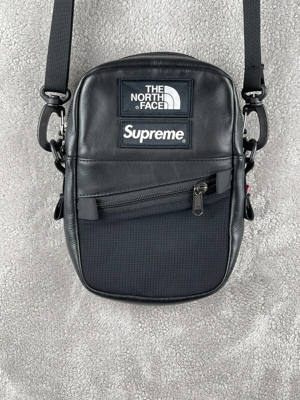 Supreme The North Face Leather Shoulder Bag Black FW18