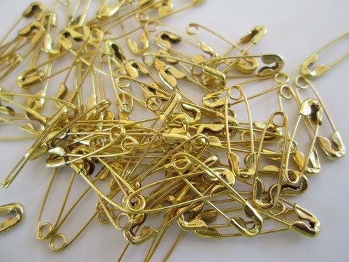 500/50 uds. Metal Dorado Pequeñas Agujas de Seguridad Costura 20mm Nuevas - Imagen 2 de 6