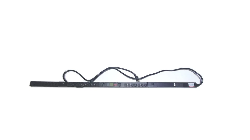 APC AP8941 Switched PDU 2G 0U 30A 208V (21x) C13 (3x) C19 Outlets L6-30P II - Image 4 of 4