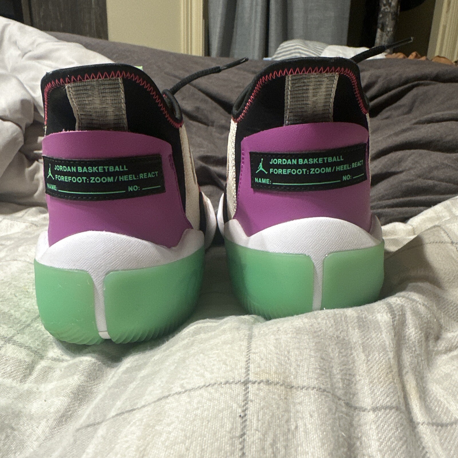 Size 12 - Jordan React Elevation White Hyper Viol… - image 4