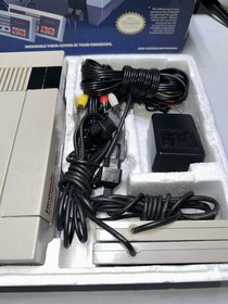 Nintendo Entertainment System Control Deck NES Console In Box
