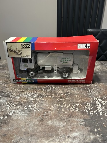 1950s Tri-Ang Toy Truck, a Bedford Lorry Wrecker Truck, Pressed Steel
