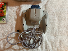 SEGA Dreamcast HKT-3020 Console, Controller w/ VMU & 2 Empty Game Cases Untested