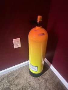 Scuba Tank (CANNOT PICK UP UNTIL MARCH 9TH)