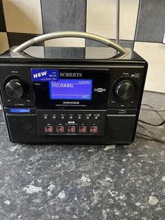 Roberts STREAM83i Portable DAB/FM WiFi Internet Radio USB Presets Black