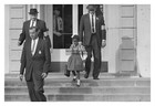 U.S. MARSHALS ESCORT RUBY BRIDGES DESEGREGATION CIVIL RIGHTS 4X6 PHOTO