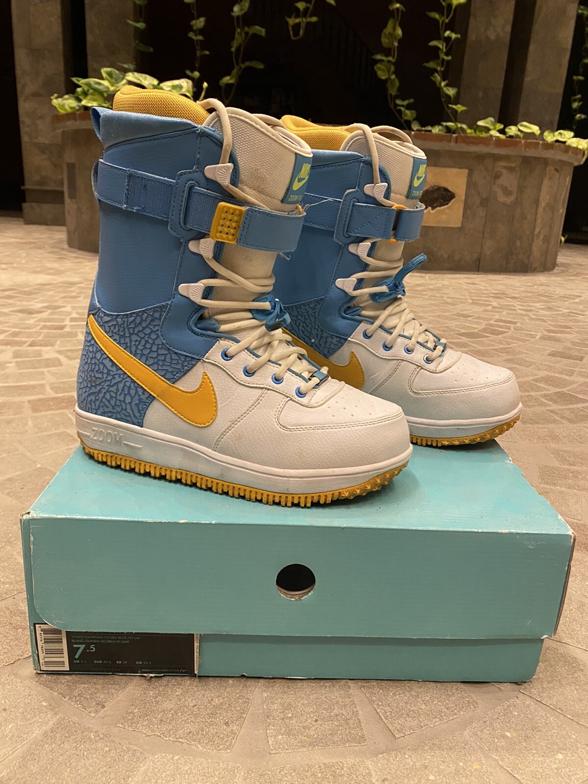 religion Afskrække royalty Nike Snowboarding boots size 7.5 | eBay